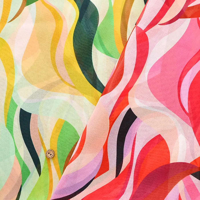 イタリア製　ポリエステルジョーゼットインクジェットプリント生地　幾何学