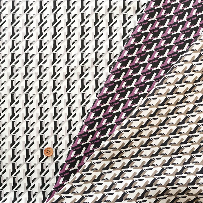 ポリエステルデシンプリント生地　幾何学模様