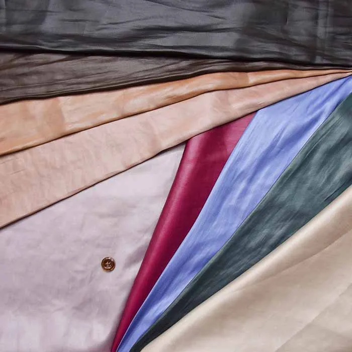 ポリエステル割繊チンツ生地　無地