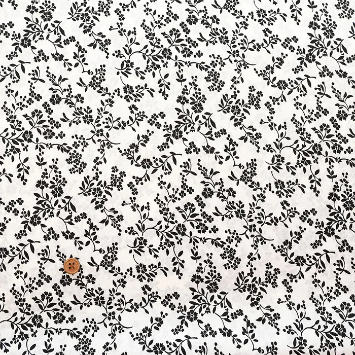 ポリエステルジャガード生地　フラワープリント