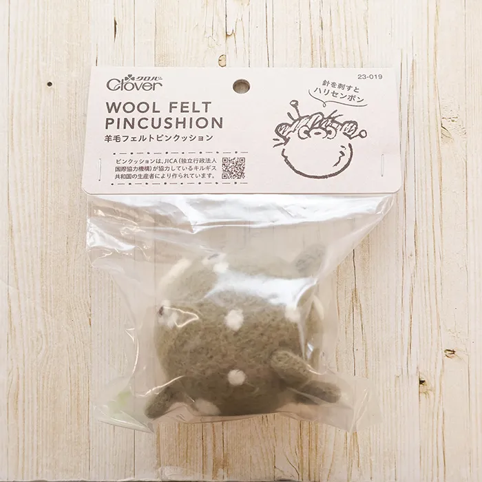 羊毛フェルト　ピンクッション　＜ハリセンボン＞