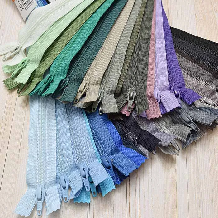 YKKフラットニットファスナー　20cm【寒色】