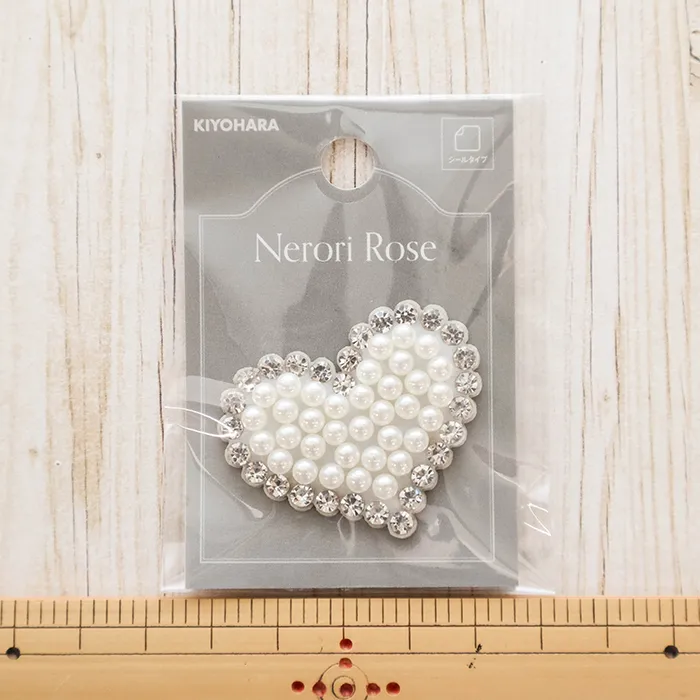 シールワッペン　パールアルファベット　ハート