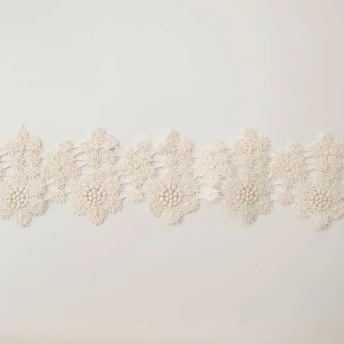 韓国製　エンブロイダリーレース