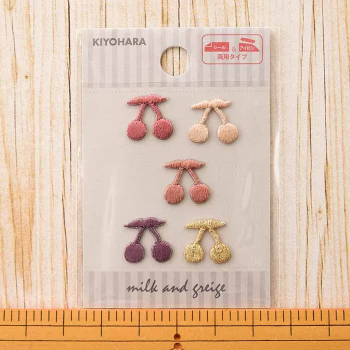 2Way接着ワッペン　ミルクアンドクレージュ　サクランボ