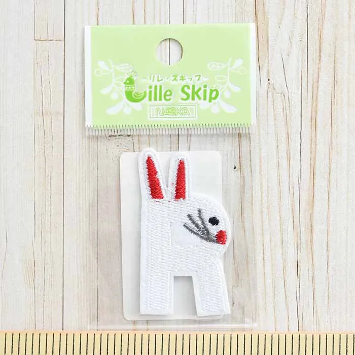 アイロン接着ワッペン　動物アルファベット　Rabbit(うさぎ)