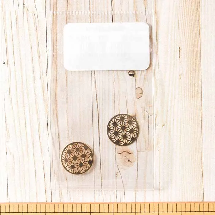 透かしパーツ　２枚入り