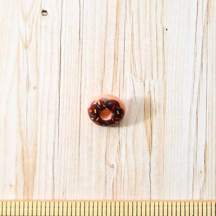 足つきボタン18ｍｍ　ドーナツ　カラフルスプレー