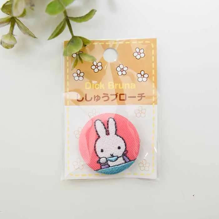 ミッフィー　ししゅうブローチ　スプーン