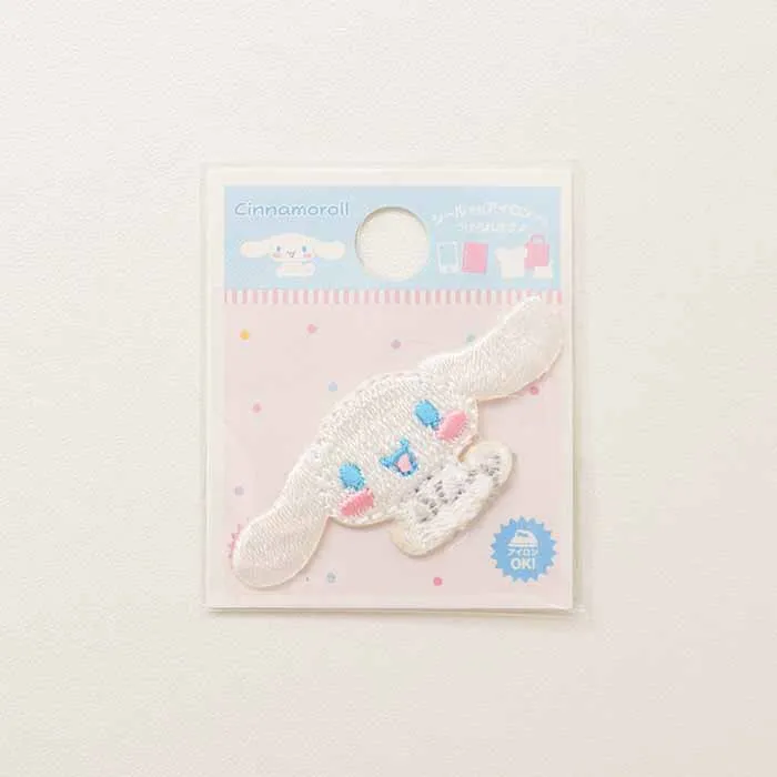 サンリオミニワッペン　シナモロール　おすわり