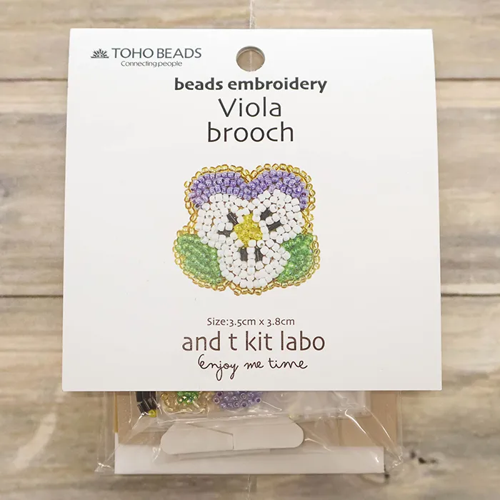 お花刺しゅうブローチキット　ビオラ