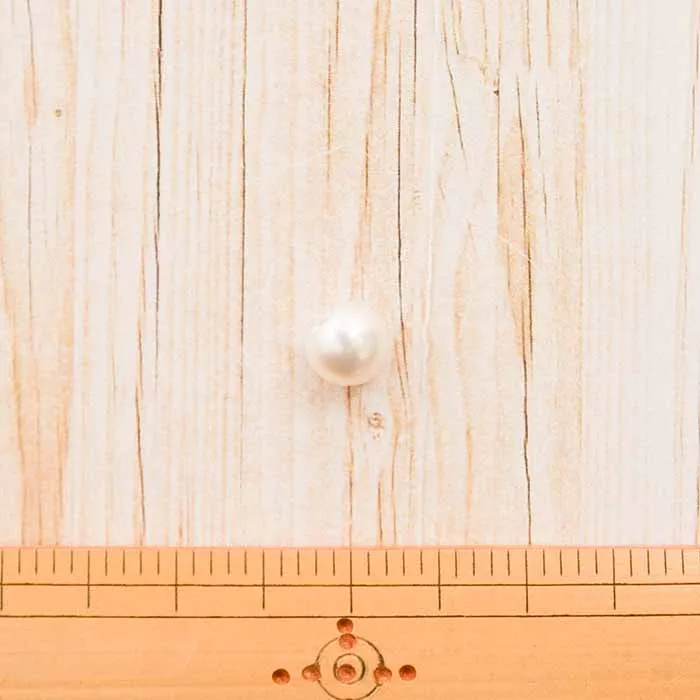 パールボタン(白)　10mm
