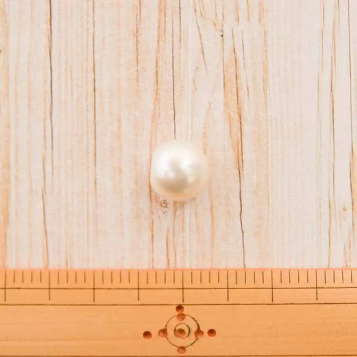 パールボタン(白)　14mm