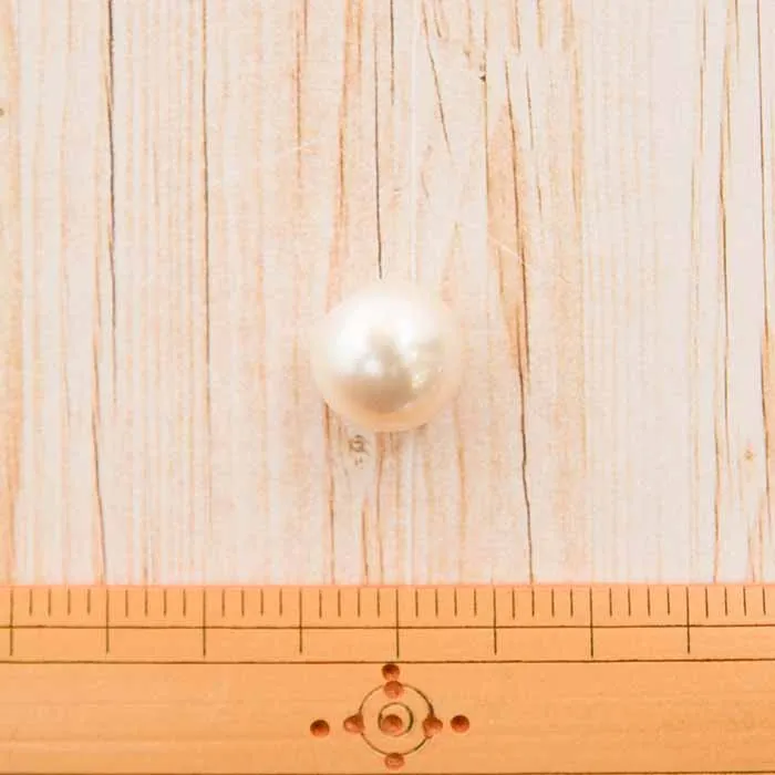 パールボタン(白)　16mm