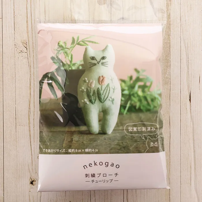 nekogao　刺しゅうブローチ　チューリップ