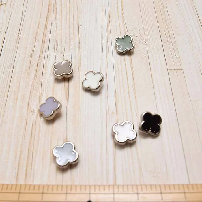 箱ボタン　クローバー　13ｍｍ