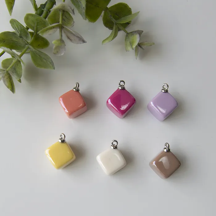 キューブドロップ　チャーム