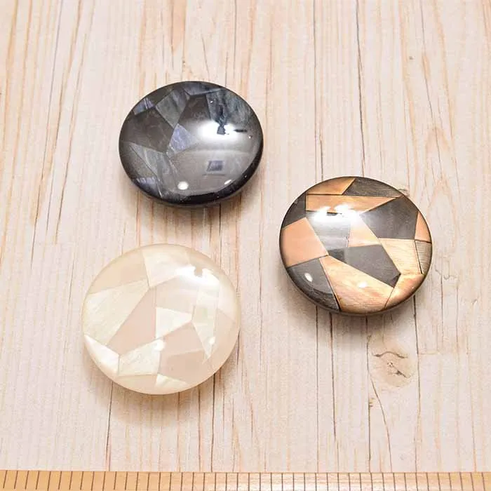 イタリア製　ステンドグラス風ボタン　30mm