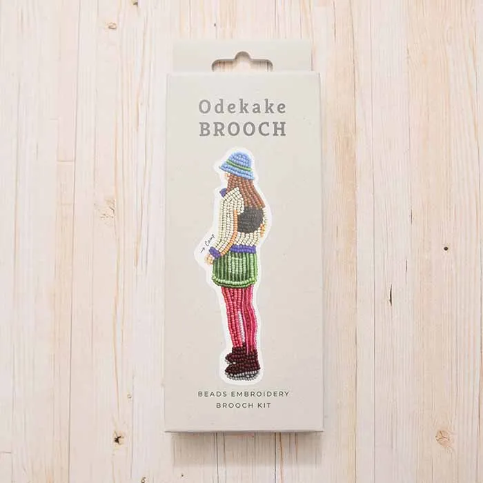 ビーズ刺繍キット　おでかけブローチ≪キャンプ≫