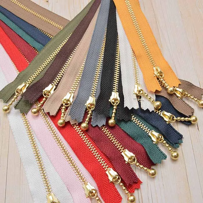 YKK金属ファスナー玉付き　3号サイズ　20cm【定番カラー：ゴールド】