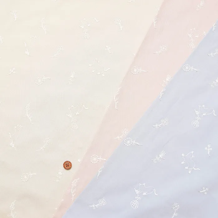 コットン　40ブロード刺繍生地　tocorocomugi　コムギの森　ネコと花
