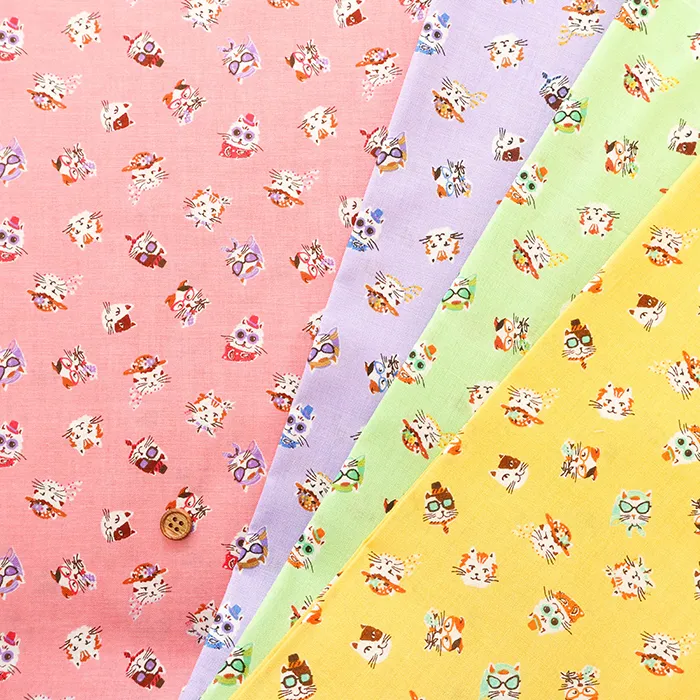 コットンスケアプリント生地　ネコのあそびば　Catフェイス