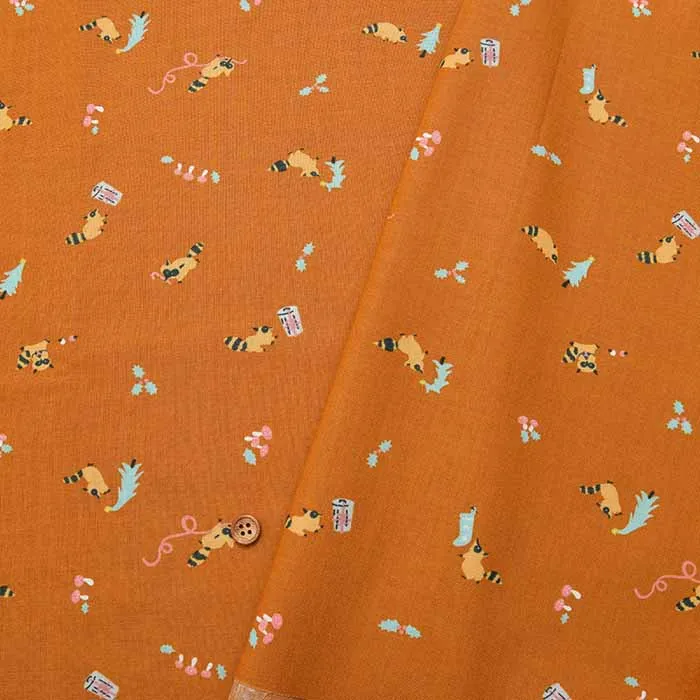 USAコットンシーチングプリント生地　JOLLY DARLINGS　あらいぐま