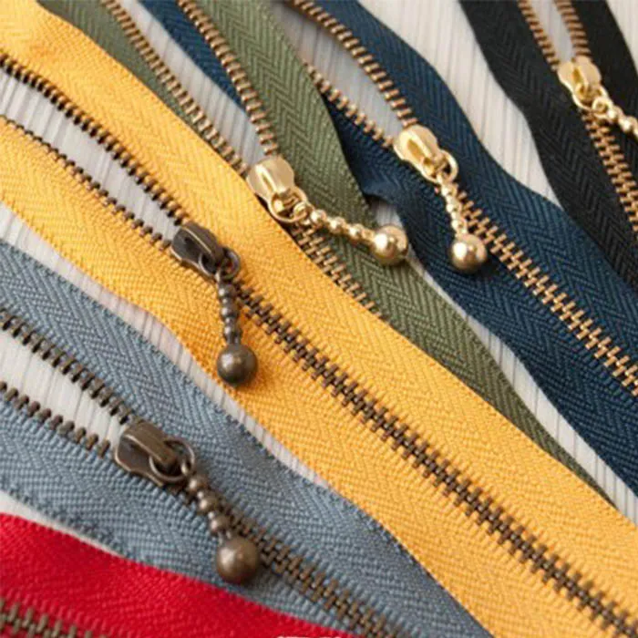 YKK金属ファスナー玉付き　3号サイズ　12cm【アンティークゴールド】