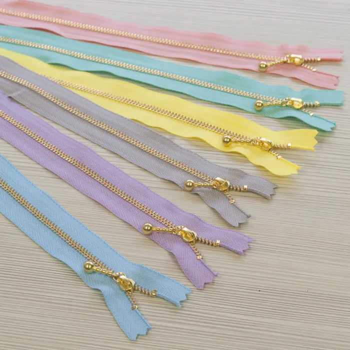 YKK金属ファスナー玉付き　3号サイズ　30cm【ゴールド】