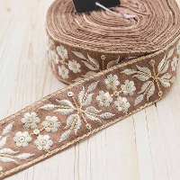 インド製　刺繍リボン　約35mm幅