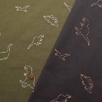 中国製　コットンオックス刺繍生地　きょうりゅう